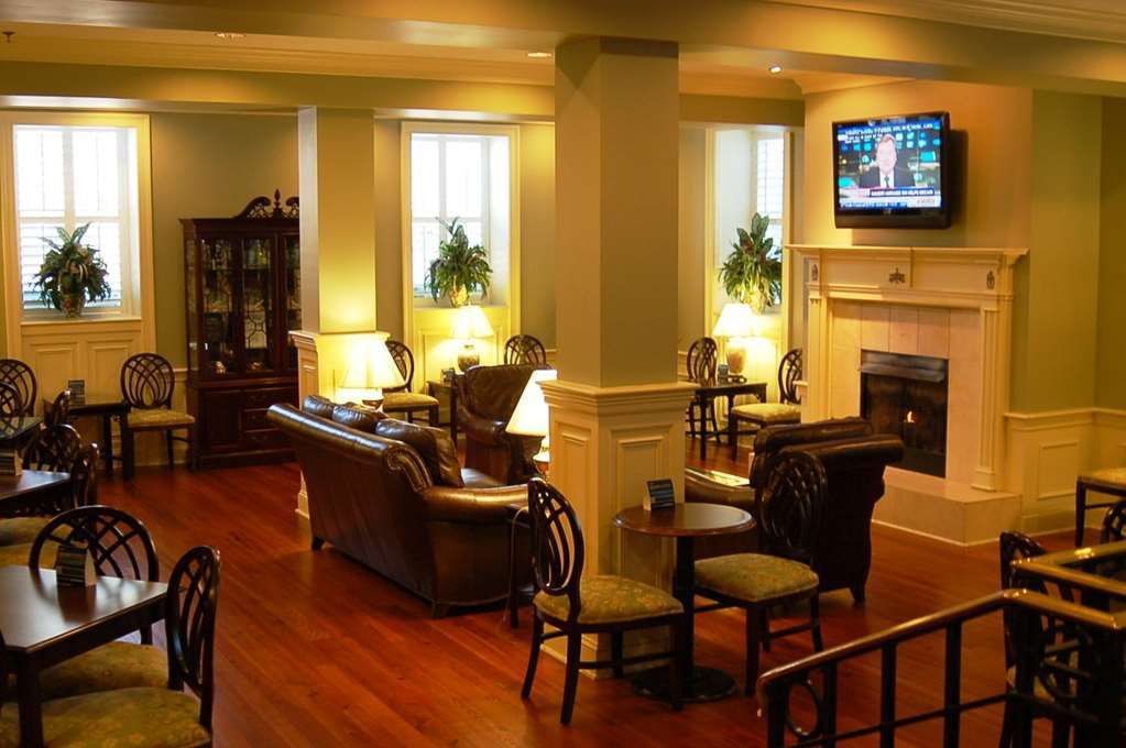 Hampton Inn Charleston-Historic District Interior photo